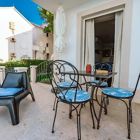 Sutivan Best Apartments *