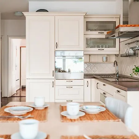 Sutivan Best Apartments *