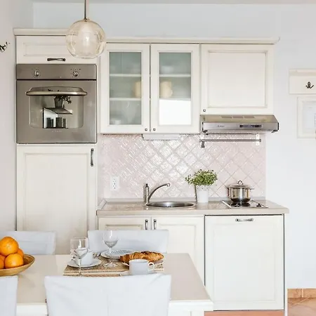 Apartment Best Sutivan