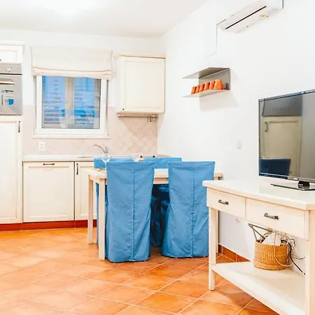 Best Apartment Sutivan