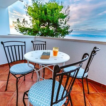 Sutivan Best Apartments Apartment